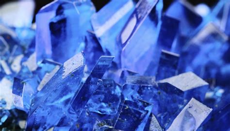 How Does Temp Affect the Growth Rate of Crystals? | Sciencing