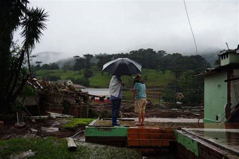 Confira Agora Chuvas no Rio Grande do Sul Deixam Cidades em Destroços