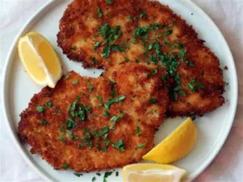 Chicken Schnitzel Recipe And Nutrition Eat This Much