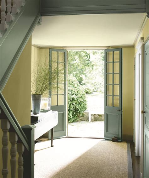 Yellow Hallway Ideas 10 Warming Designs Full Of Cheer Homes And Gardens