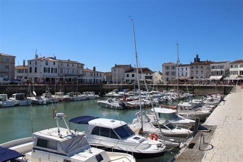 Le De R Port De La Flotte Ile De R Ile France