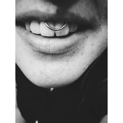 Frenulum Piercing – El Capitan Body Piercer