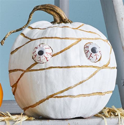 75 Easy Pumpkin Painting Ideas - Cute Painted Pumpkin Ideas