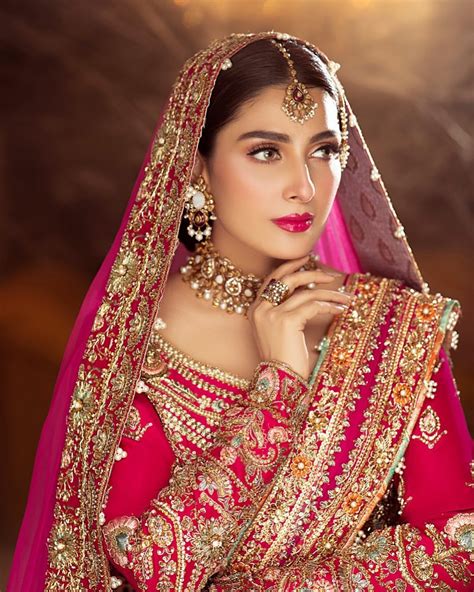 Ayeza Khan Looks Glorious In Bridal Shoot For Shoaib Khan Reviewit Pk