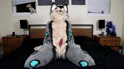 A Pent Up Lynx Pawing Off Pornhub Gay