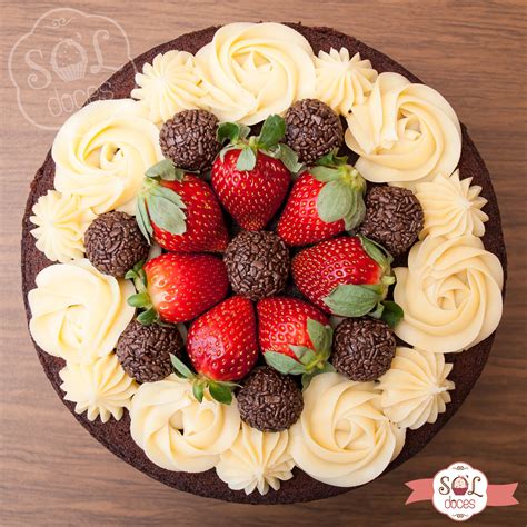 Naked Cake De Chocolate Brigadeiro De Leite Ninho