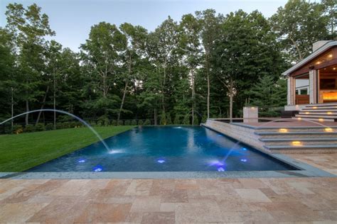 Infinity edge pool and outdoor living space - Neave Group