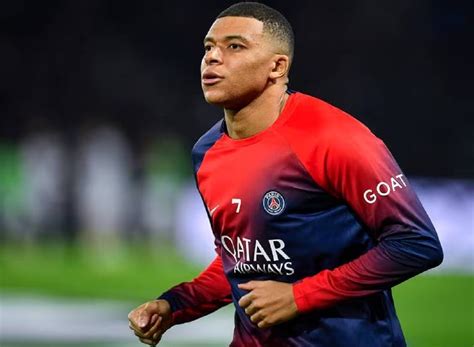 Kylian Mbapp Se Despide De Los Jugadores Del Psg