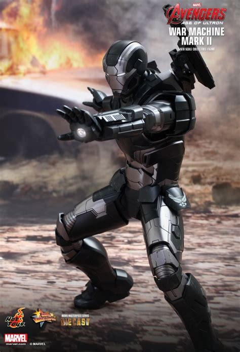 War Machine Mark Ii Aus Dem Film Avengers Age Of Ultron Von Hot Toys