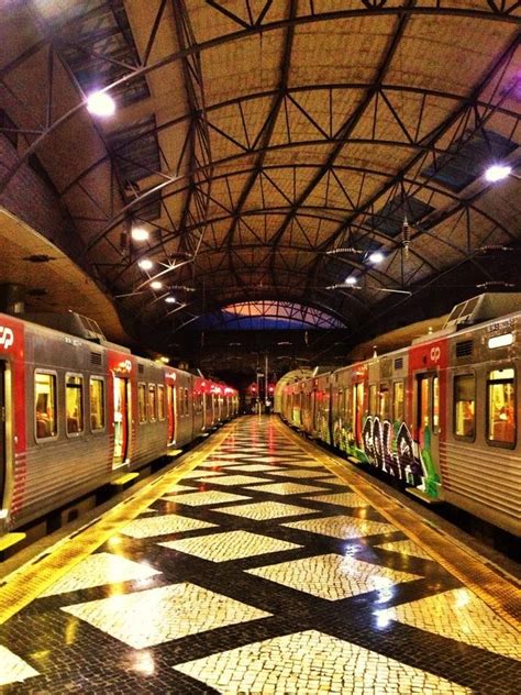 Estação Rossio Lisboa Rossio lisboa Praias de portugal Estação de