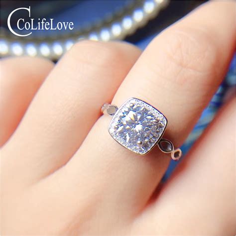 Anillo De Compromiso De Moissanita De Plata De Colife Jewelry Ct D