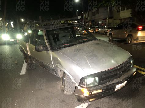 Vuelca Camioneta En La Avenida Insurgentes De Tepic