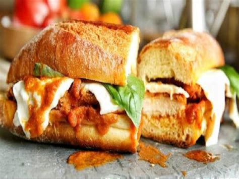 Chicken Parm Hero Recipe and Nutrition - Eat This Much