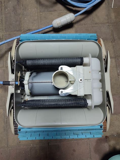 Aspirator Robot Profesional Piscina Steinbach Electric Cu Motor Nu Pe