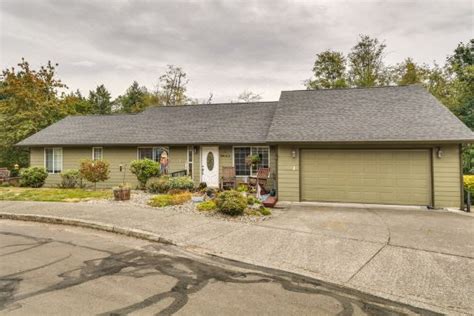 La Center度假租赁带露台和热水浴缸通道 La Center Vacation Rental w Deck Hot Tub Access 预订价格 联系电话位置地址携程酒店