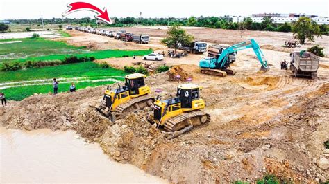 Incredible Great Team Work Heavy Machinery Dozer Shantui Working Push