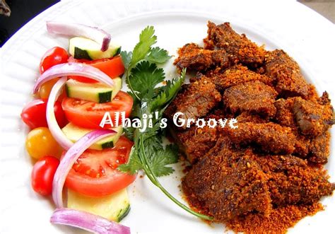 Food and lens: Suya With Tomato Salad. Nigerian Food.