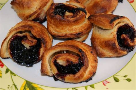 Receta De Rollitos Rellenos De Mermelada De Frutas Por Quericorecetas