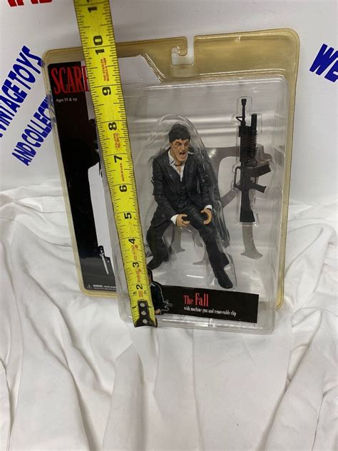 Mezco Scarface TONY MONTANA Machine Gun And Removable Clip The Fall