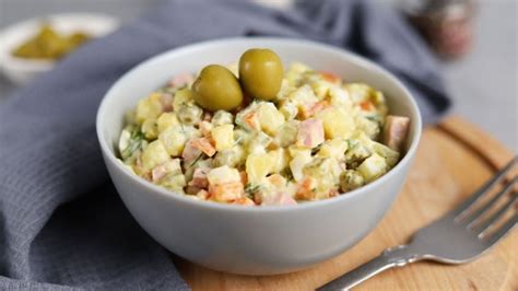 Así se prepara la mejor receta de ensaladilla rusa en simples pasos