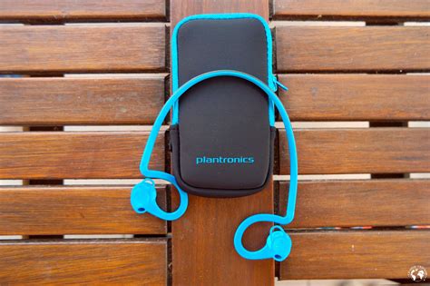 Test des écouteurs Plantronics Backbeat FIT Le Geek Trotteur