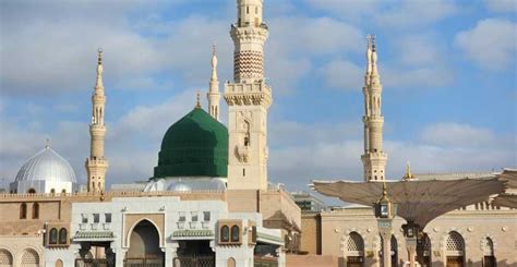 Al Masjid an Nabawi, Medina - Book Tickets & Tours | GetYourGuide