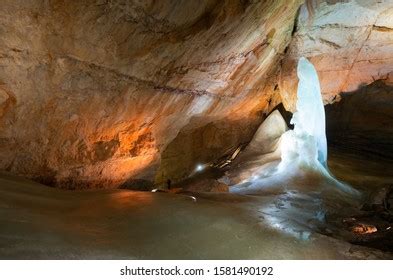 Dachstein Giant Ice Cave Austria Austrian Stock Photo 1581490192 ...