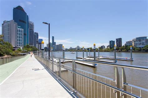 Brisbane City Botanic Gardens Riverwalk And River Hub Qld