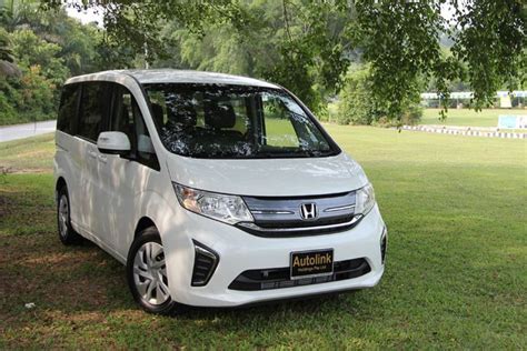 Honda Stepwgn G A Review Oneshift