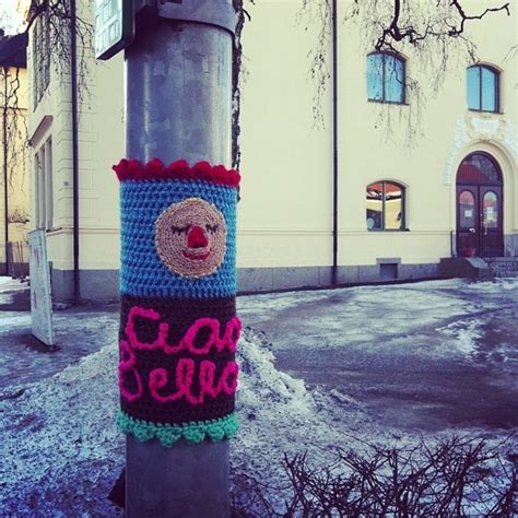 32 Incredibly Cool Yarn Bombings To Brighten Your Day