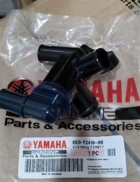 New Yamaha Thermostat Yzf R V Genuine Free Ship Ebay