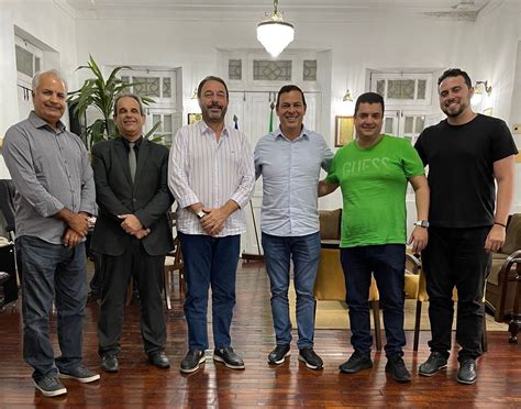 Prefeito De Garanhuns Recebe A Diretoria Da Atua Pe Para Juntar For As