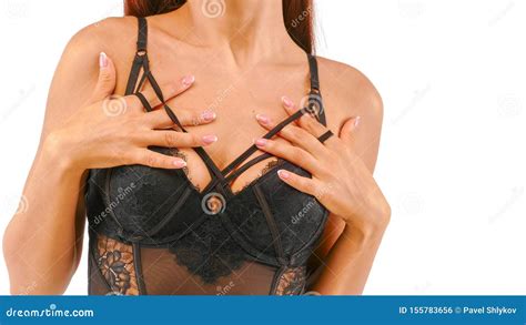Une Femme Mince Qui Touche Ses Seins En Lingerie Noire Photo Stock Image Du Mode Bizarre