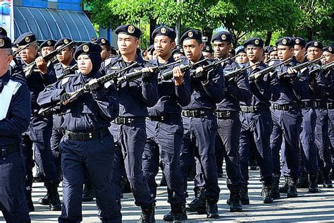 Malaysia's Police Force In Anti-Gambling Offensive, Arrest More Than ...