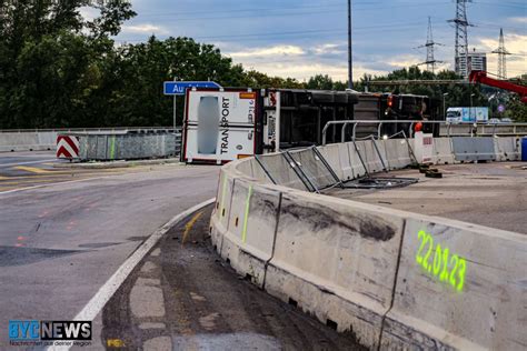 A Aktuell Vollsperrung Nach Unfall Auf Der Schiersteiner Br Cke