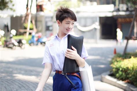 Thái Lan xuất hiện nữ sinh xinh như hot girl nhưng sự thật thì lại là cái kết đắng lòng cho