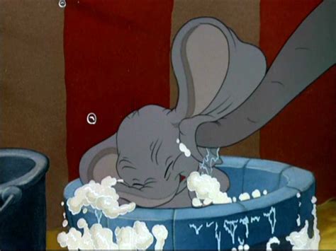 Dumbo Classic Disney Image 4612512 Fanpop