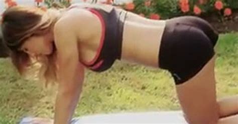 Las Clases Hot De Cinthia Fern Ndez Dan La Vuelta Al Mundo Infobae