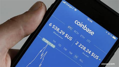 “数字货币交易所”第一股coinbase于2021年4月14日登陆纳斯达克，市值一度突破千亿美金。创始人brian Armstrong是一个极