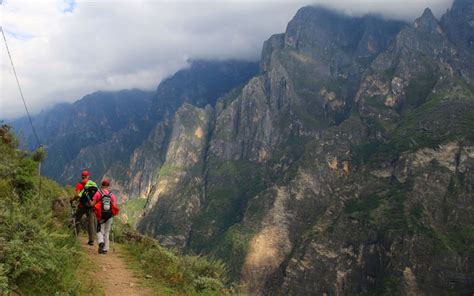 Yunnan Hiking: Top 12 Recommended Routes (2025)