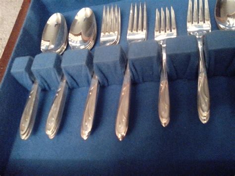 SUPREME SILVERPLATE FLATWARE MERIDEN SILVER PLATE CO. | InstAppraisal