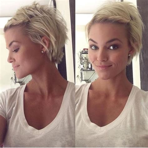 18 Perfect Hairstyles While Growing Out A Pixie Cut