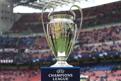 Come Fatta E Quanto Vale La Coppa Della Champions League Storia E