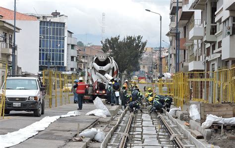 Tranv A De Cuenca Entre Retrasos Y El Malestar De Comerciantes