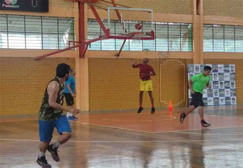 Guerreros Enfrenta Al Puntero Del Baloncesto Diario La Hora