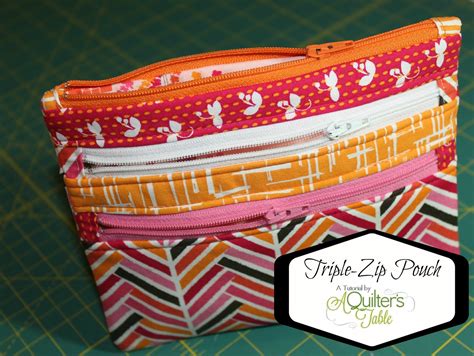 A Quilter S Table Triple Zip Pouch A Tutorial