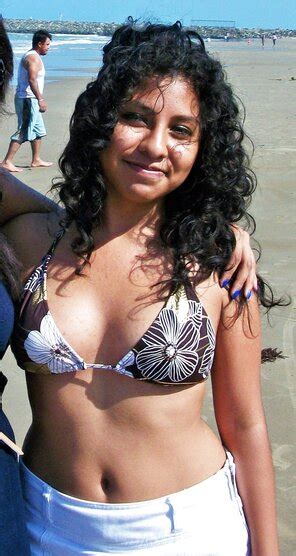 Girls Amateur Brunettes Flashing Brunette X Porn Pic