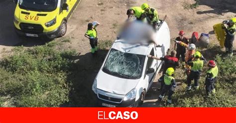 Un conductor sin carné atropella a un ciclista en València y lo lleva