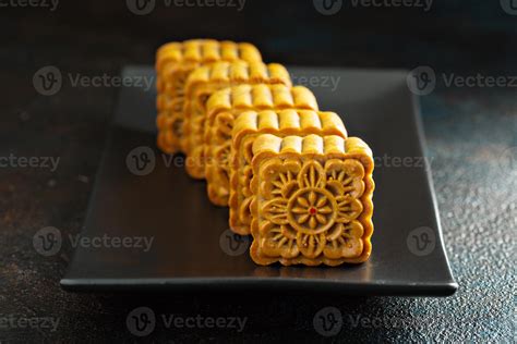 Traditional Chinese mooncakes 15760665 Stock Photo at Vecteezy