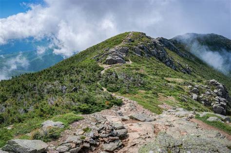 12 Best Hikes In The White Mountains For An Epic Adventure Territory